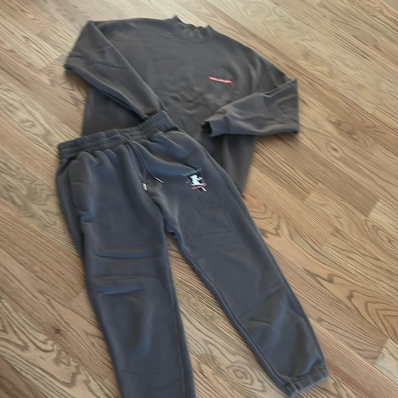 Abercrombie & Fitch Sweatsuit set, sweatshirt Large, pants small Aspen Ski - Picture 1 of 7